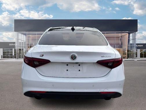 2022 Alfa Romeo Giulia Ti