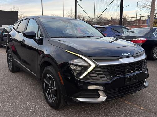 2023 Kia Sportage Hybrid LX