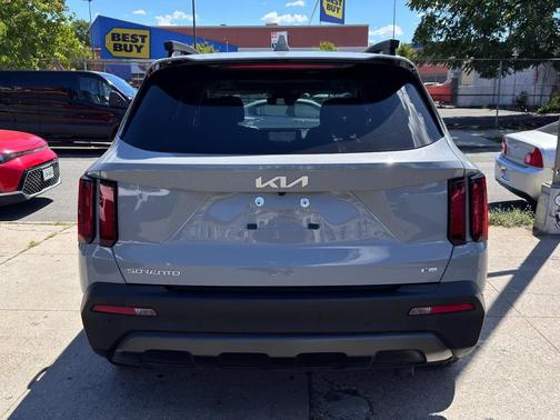 2023 Kia Sorento EX