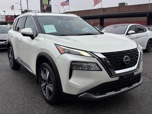 2022 Nissan Rogue SL