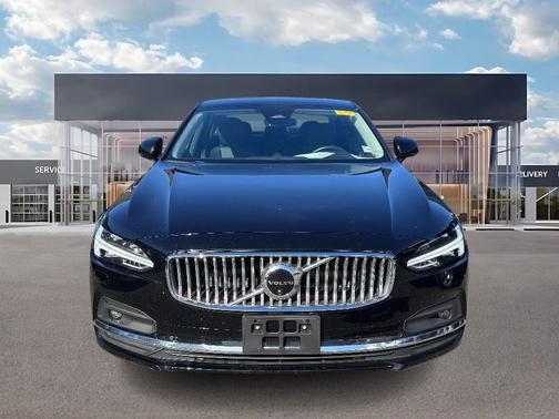2022 Volvo S90 B6 Inscription
