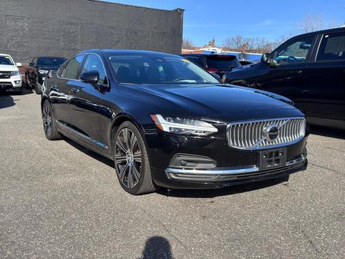 2022 Volvo S90 B6 Inscription