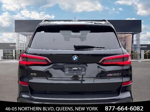 2022 BMW X5 M50i