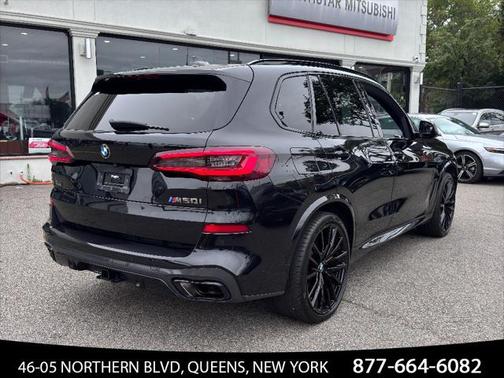 2022 BMW X5 M50i