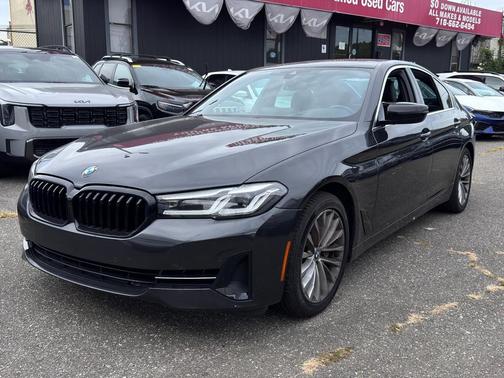 2022 BMW 530 i