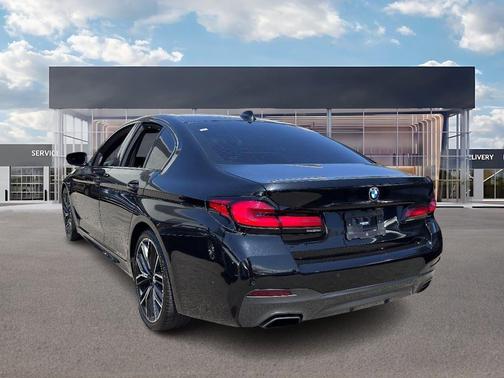 2022 BMW 530 i