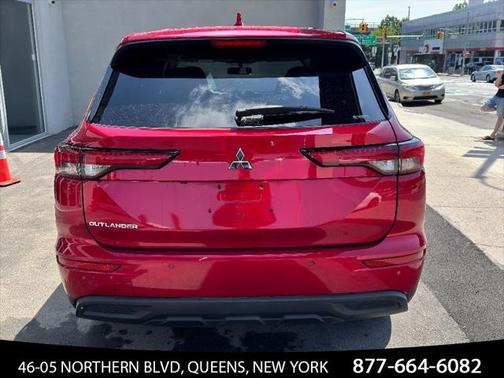 2022 Mitsubishi Outlander ES 2.5 S-AWC