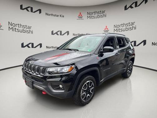 Diamond Black 2024 Jeep Compass Trailhawk