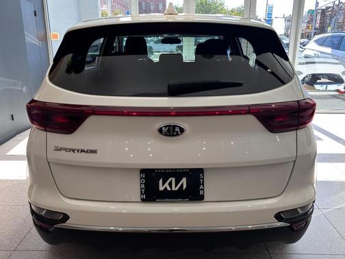 2022 Kia Sportage LX