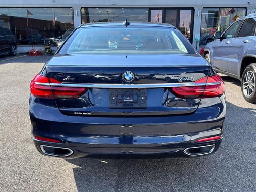 2019 BMW 740 xDrive