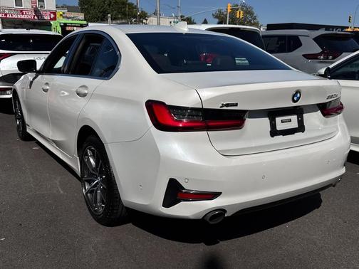 2021 BMW 330e Base