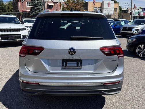2022 Volkswagen Tiguan 2.0T SE 4MOTION