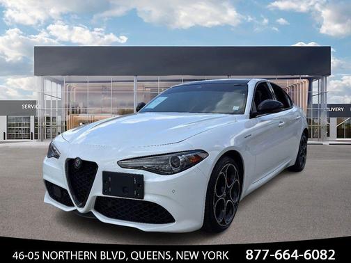 2023 Alfa Romeo Giulia Veloce AWD