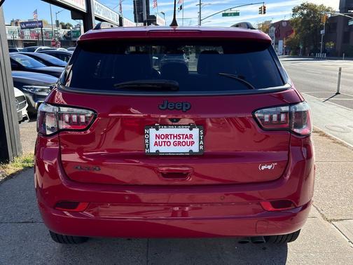 2022 Jeep Compass (RED) Edition 4x4