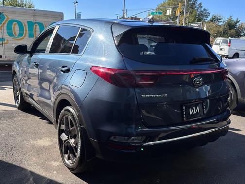 2022 Kia Sportage LX