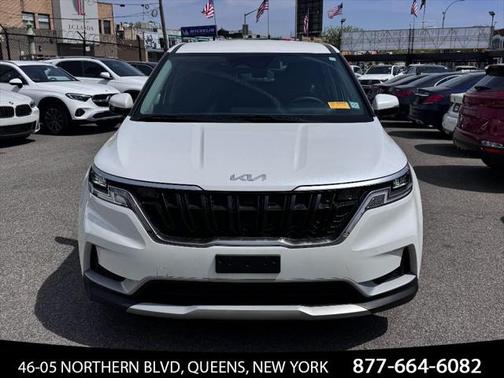 2023 Kia Carnival LX