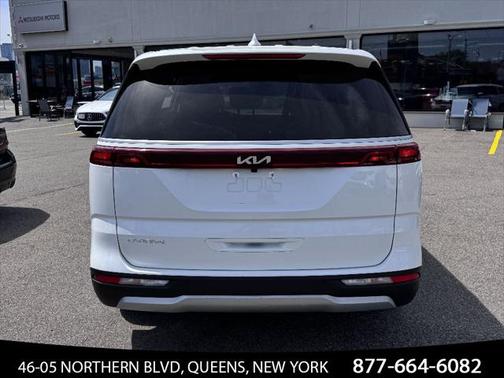 2023 Kia Carnival LX