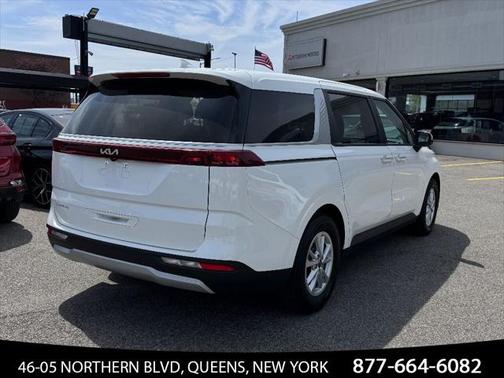 2023 Kia Carnival LX