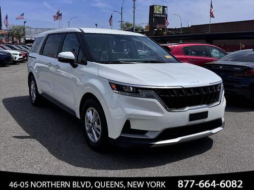 2023 Kia Carnival LX
