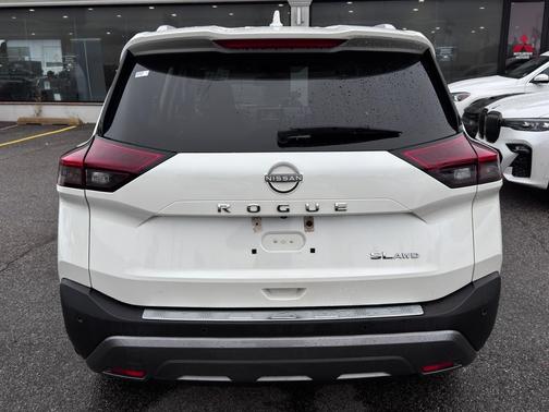 2022 Nissan Rogue SL
