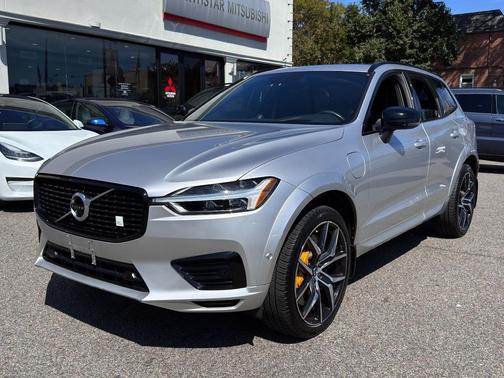 2021 Volvo XC60 Recharge Plug-In Hybrid T8 Polestar
