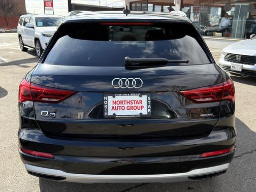 2021 Audi Q3 40 Premium
