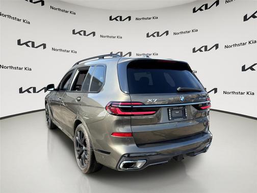 2023 BMW X7 xDrive40i