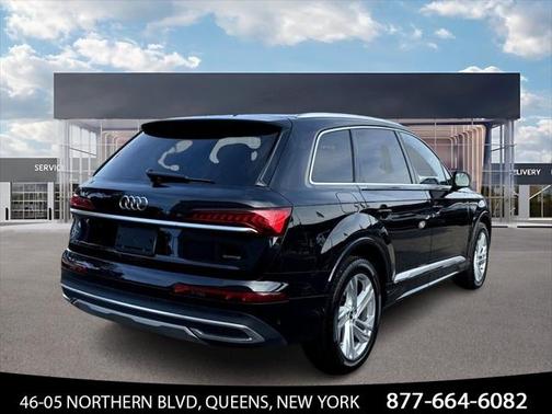 2021 Audi Q7 55 Premium Plus