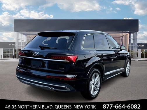 2021 Audi Q7 55 Premium Plus