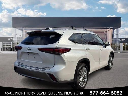 2023 Toyota Highlander Platinum