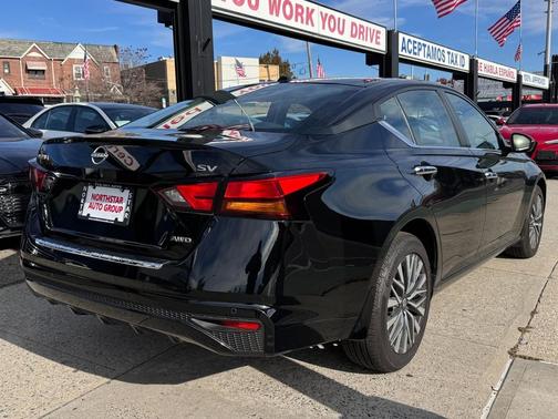 2023 Nissan Altima 2.5 SV