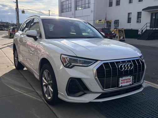 2023 Audi Q3 Premium 45 TFSI S line quattro Tiptronic