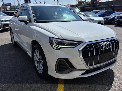 2023 Audi Q3 Premium 45 TFSI S line quattro Tiptronic