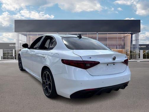 2023 Alfa Romeo Giulia Veloce AWD