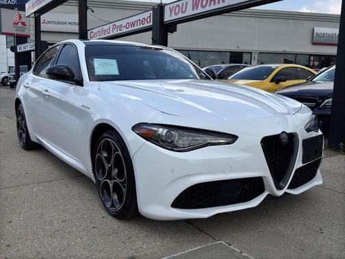 2023 Alfa Romeo Giulia Veloce AWD