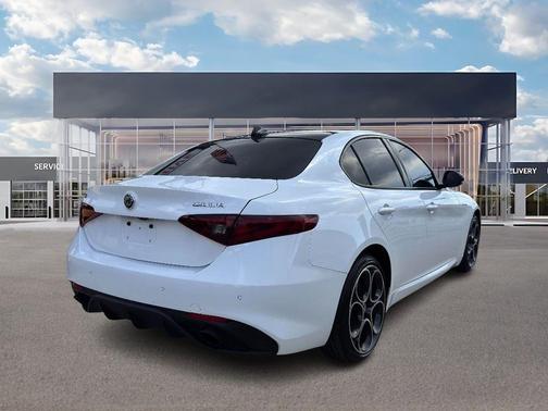 2023 Alfa Romeo Giulia Veloce AWD