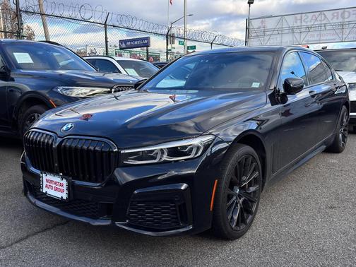 2022 BMW 750 i xDrive