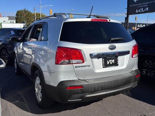2012 Kia Sorento LX