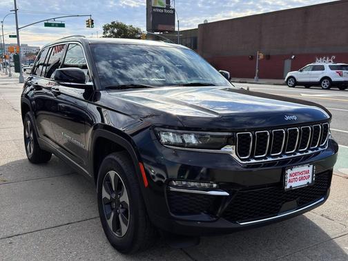 2023 Jeep Grand Cherokee 4xe Base