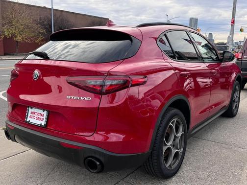 2022 Alfa Romeo Stelvio Sprint