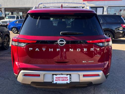 2023 Nissan Pathfinder SL 4WD