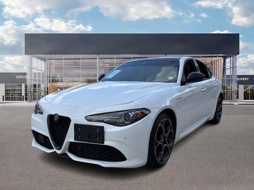 2023 Alfa Romeo Giulia Veloce AWD