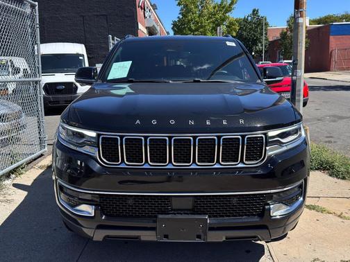 2022 Jeep Wagoneer Series II 4x4