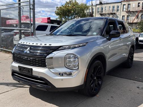 2023 Mitsubishi Outlander SEL Black Edition S-AWC