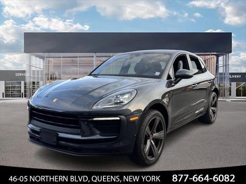 2022 Porsche Macan Base
