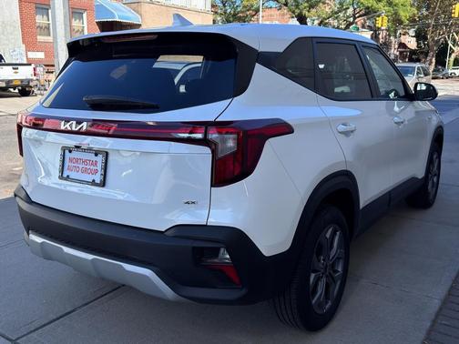 2024 Kia Seltos LX