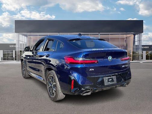 2023 BMW X4 M40i