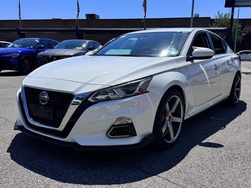 2023 Nissan Altima SR Intelligent AWD