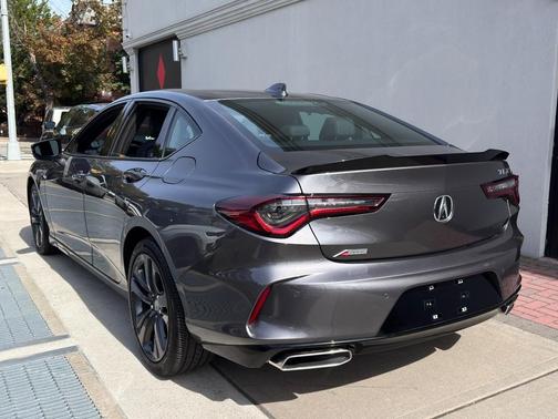 2022 Acura TLX A-Spec