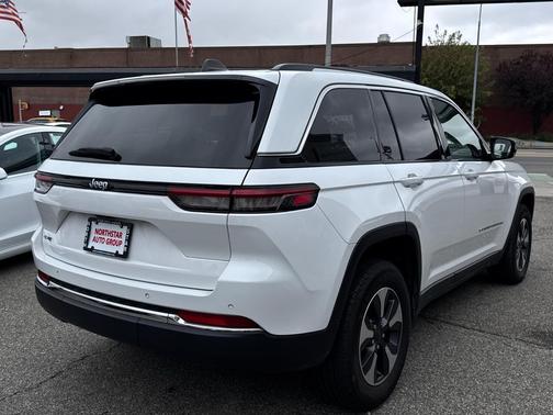 2023 Jeep Grand Cherokee 4xe Base